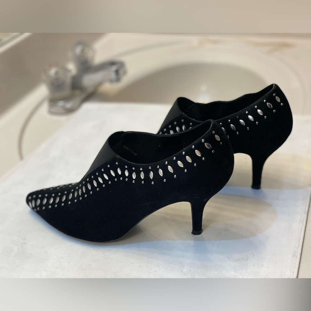 VANELI ZOEY Black Suede Studded ankles boots size 9M excellent condition perfect - Picture 4 of 12